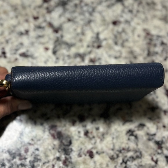 Michael Kors Navy Blue Leather Zip Around Wallet Rectangular Wristlet - Picture 6 of 13